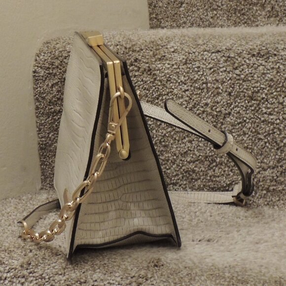 Donna Karan New York Ivory Faux Lizard Clutch Crossbody Gold Chain Bag - Picture 5 of 9